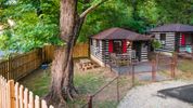 Fully Fenced Pet Friendly Cabin Asheville North Carolina Cabin Rentals Log Cabin Motor Court