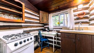 Lodges in Asheville NC, Asheville Lodging, Asheville NC Lodge, Asheville NC Resorts Cabins, NC Log Cabins, Cabins for Rent NC