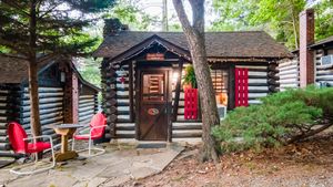 Lodges in Asheville NC, Asheville Lodging, Asheville NC Lodge, Asheville NC Resorts Cabins, NC Log Cabins, Cabins for Rent NC