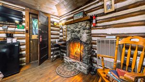 NC Log Cabin, Camping Cabins Near Asheville NC, Asheville NC Cottages, Log Cabin Motor Court, Asheville Cabins for Rent, Cabin Rentals Asheville