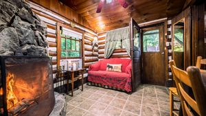 Asheville NC Log Cabins, Log Cabins Asheville NC, Log Cabin Motor Court Asheville, Asheville Log Cabins