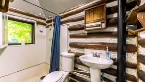 Log Cabin Motor Court Photos, Cabin in Asheville, Cabin Rentals in Weaverville NC, Cabins in Asheville NC