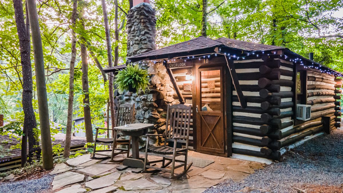 Log Cabin Motor Court Photos, Cabin in Asheville, Cabin Rentals in Weaverville NC, Cabins in Asheville NC