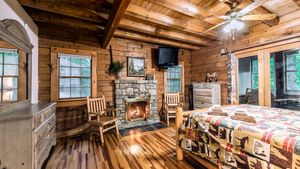 Log Cabin Motor Court Asheville Cabin for Rent